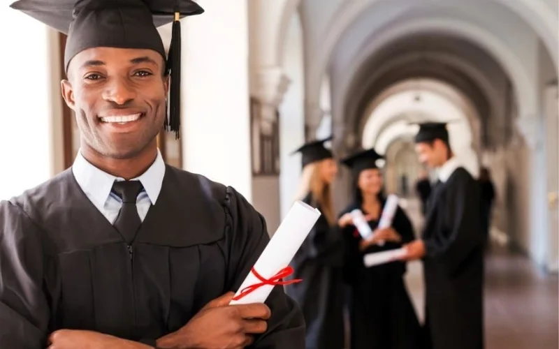 Les secteurs qui recrutent en 2025 au Sénégal